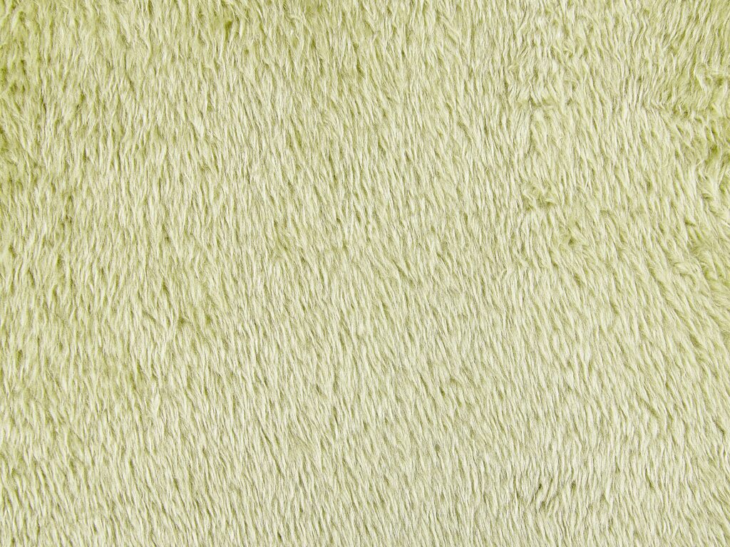 Zestaw 2 poduszek dekoracyjnych PILEA Sztuczne futro 45 x 45 cm Jasnozielony Jednolity - obrazek 7